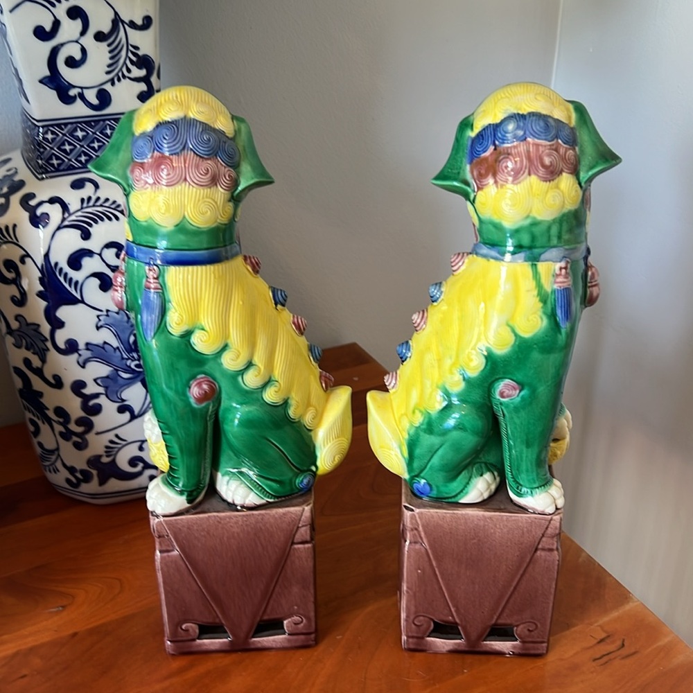 Large pair of antique colorful Chinese Foo Dog Statues - Picture 7 of 10